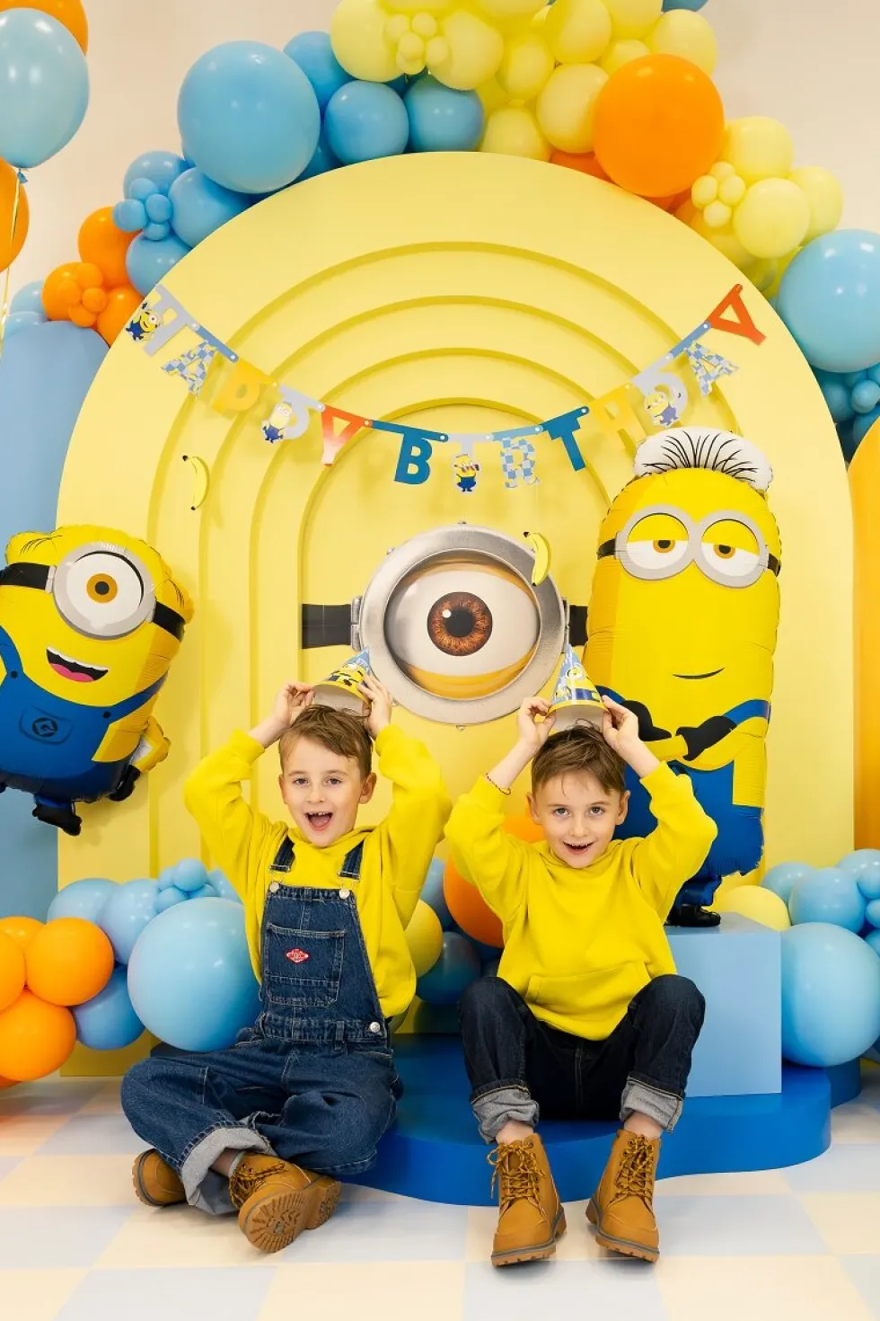 Minions Girlang Happy Birthday 153 cm