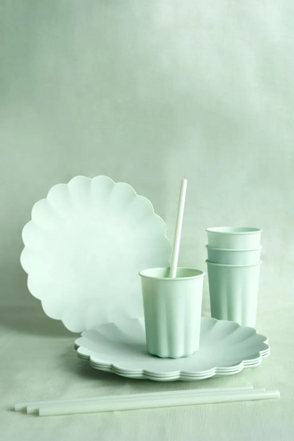 Plasttallrikar, Pastellgröna 22 cm 4-pack